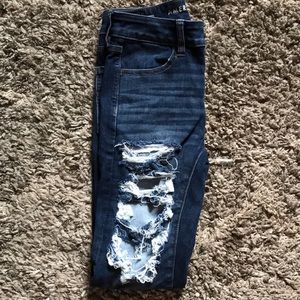 American Eagle Hi-Rise Ripped Jeggings Size 2